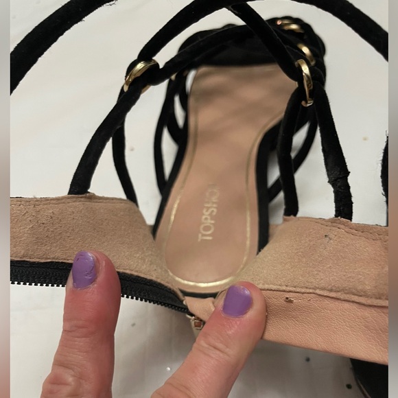 Top Shop Size 7 Warrior Sandals.  Black suede & Gold Highlights. Zips in back. - Picture 4 of 13